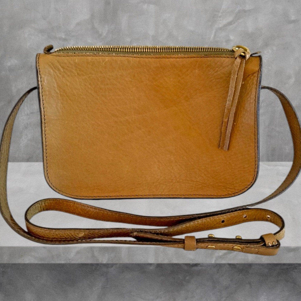 NWOT Madewell MINIMILAST Belt Bag Crossbody Small Leather CAMEL COLOR